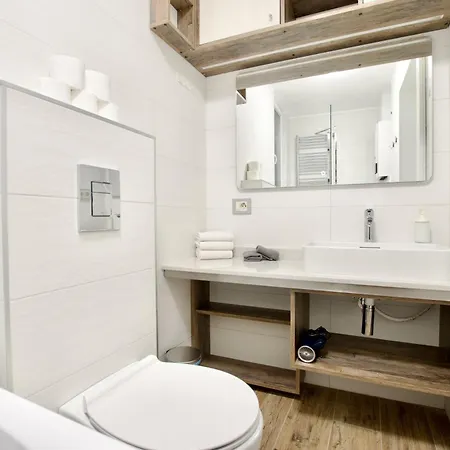 Apartment Premium By Hi5- Near New York Cafe