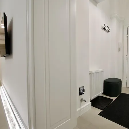 Apartment Premium By Hi5- Near New York Cafe