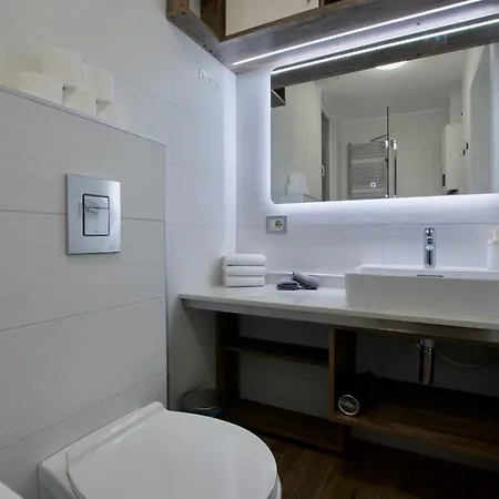 Apartment Premium By Hi5- Near New York Cafe